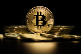 SEC, 5 şirketin spot Bitcoin ETF başvurularına ilişkin kararını erteledi