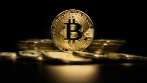SEC, 5 şirketin spot Bitcoin ETF başvurularına ilişkin kararını erteledi